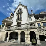 Le Goncourt - Royal View & Haussmannian Elegance Apartment